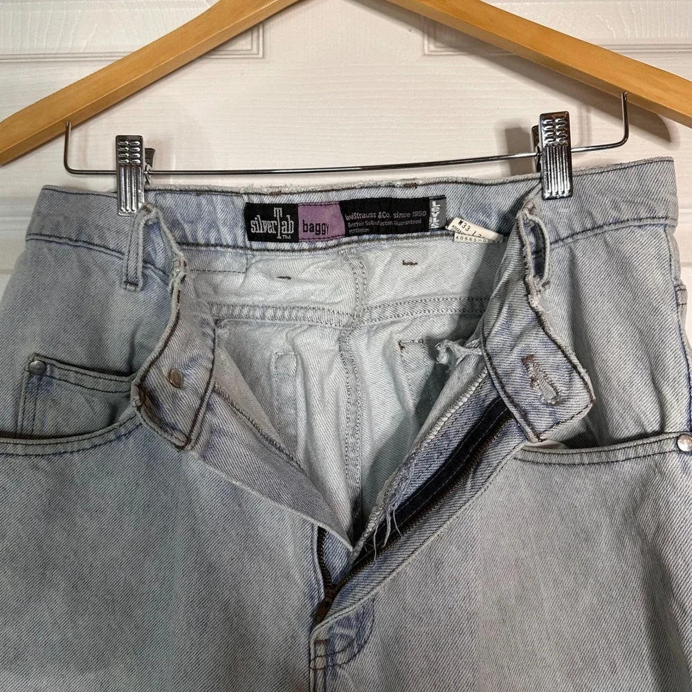 Vintage Levis SilverTab Baggy Light Wash‎ Blue Denim Jeans 33x30 90s Streetwear